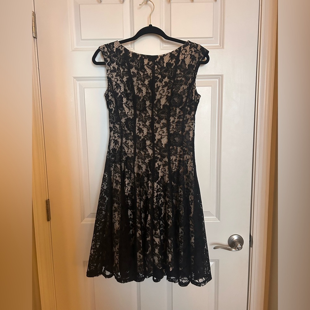 Julian Taylor Elegant Black and Cream Midi Dress